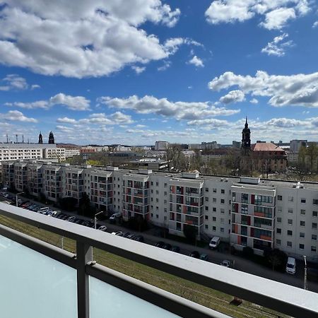 Apartment Mit Penthouse Charakter In Dresden Exteriör bild