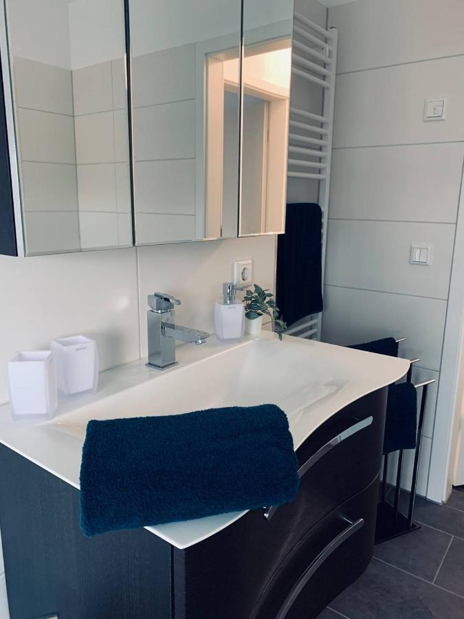 Apartment Mit Penthouse Charakter In Dresden Exteriör bild
